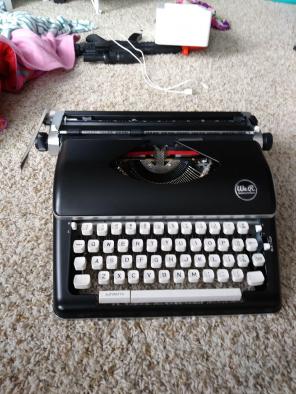 Typewriter (black) with inc installed