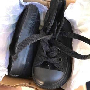 Black converse