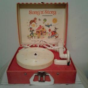 Vintage Phonograph Two Speed 45/78