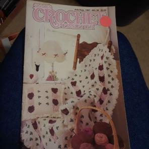 Annie's Crochet Newsletter Back Issue