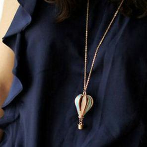 Beautiful New Air Balloon Necklace