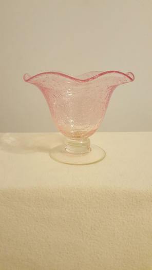 Pretty scalloped pink bubble glass vase