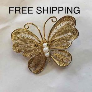 Butterfly Pearl Gold Pin Vintage 1980's