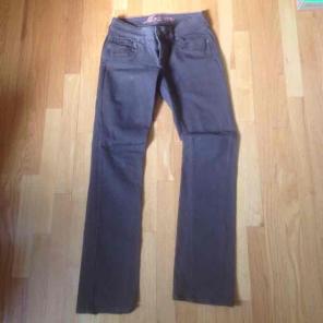Delia's Brown Morgan Jeans