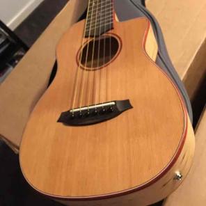 Córdoba 6 string acoustic elect ukulele