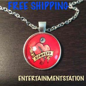 I Love Zombies Pendant