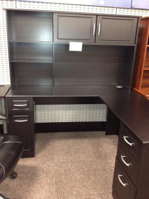 L-shape Corner Desk With Hutch