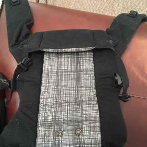 Becco Gemini baby carrier