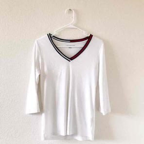 Tommy Hilfiger sweater top