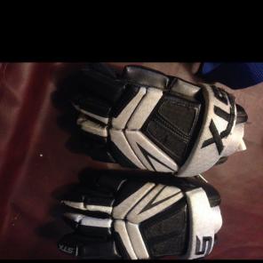 Sz 10 Adult. Fair Grip