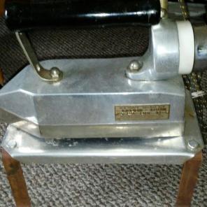 Vintage Hoffman New Yorker EG-10 Iron