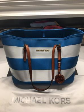 Michael Kors Jet Set Tote