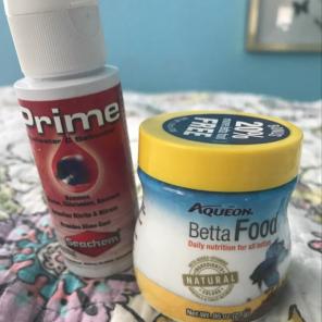 NWT Betta fish food & water conditioner