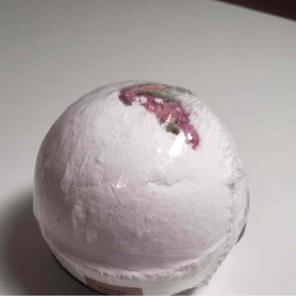 Rose bathbomb