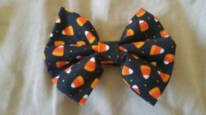 Candy corn Halloween hair bow