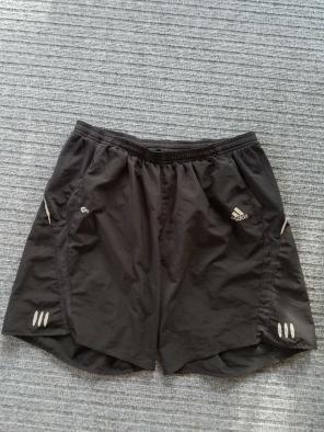 Adidas men running shorts sz L