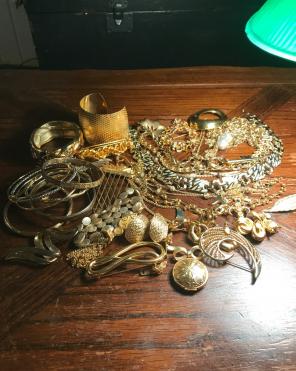 Lot of Gold Tone VTG & New Jewelry