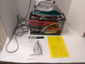Shark steam iron G1408Z 1500 Watt