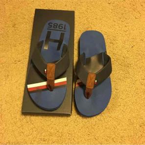 TOMMY HILFEGER FLIP FLOPS