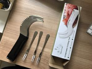 watermelon cutting tool
