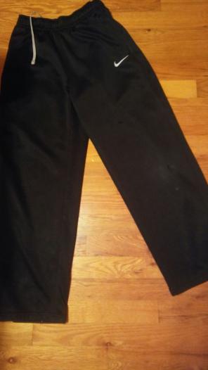 Youth nike therma fit pant
