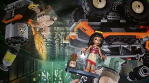 Lego Disney's Moana & Kakamora minifigs