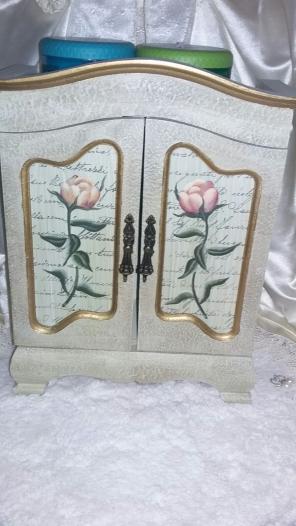 Flower jewlery box