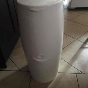 Diaper genie