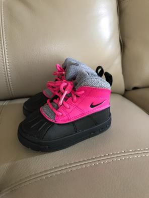 Baby Nike Boots Size 5C