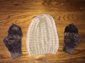 Hat & Gloves