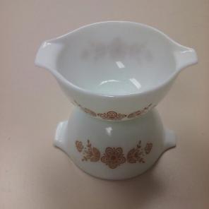 Set of 2 Butterfly Gold Pyrex 441 Great