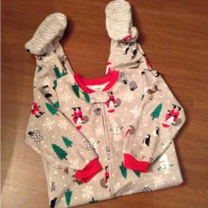 Toddler Carters Christmas PJs Sz 4T