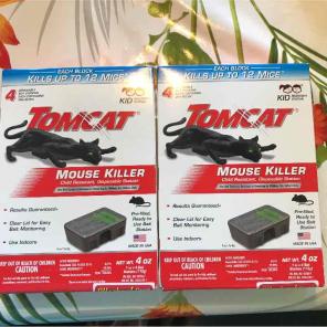 Bundle of 2 pack Tomcat Mouse traps