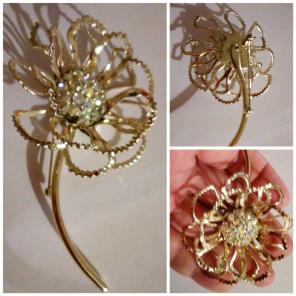 Vintage ab signed Sarah Coventry brooch