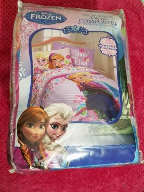 Frozen Microfiber Twin Comforter