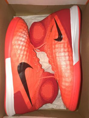 Nike Magista Proximo II IC Sz 10.5