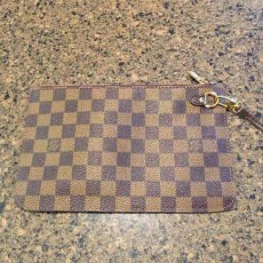 LV Style DE Wristlet