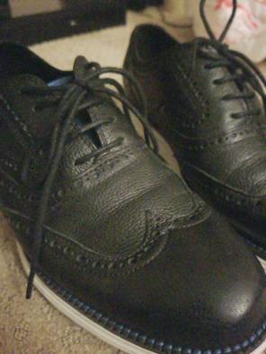 Cole haan wing tip black dress shoes