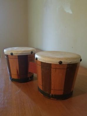 Vintage bongos