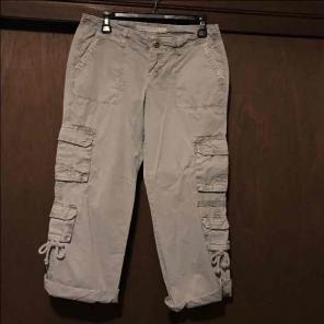 Old Navy Low Rise Capri Size 6
