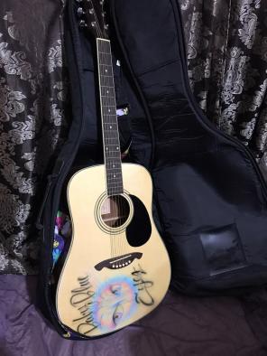 Austin Acoustic Guitar