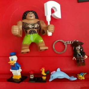 Lego Disney Minifigures Maui, Flounder,+