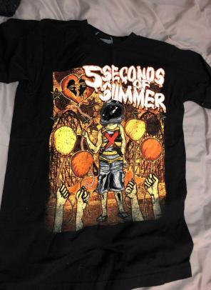 5 Seconds Of Summer T-Shirt!!