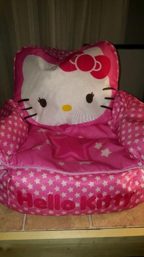 Hello kitty bean chair