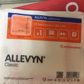 Allevyn Adhesive Classic