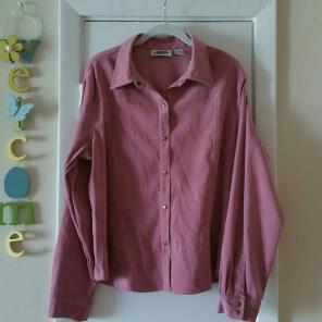 Long sleeve pink women's top w/ snaps XL