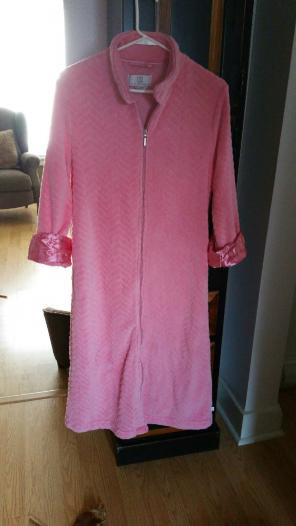 Karen Neuburger Small Robe