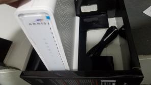Arris modem/router like new