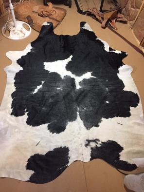 Cowhide Rug (Huge)