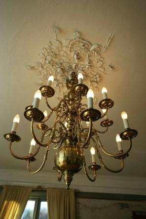 Big chandelier